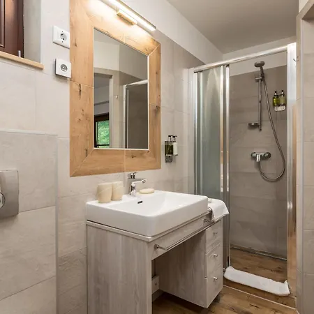 Gorska Bajka - Smreka, Kuca Za Odmor I Wellness Chalet Stara Susica