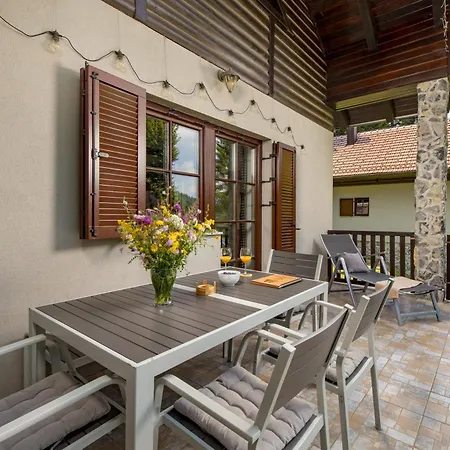 샬레 Gorska Bajka - Smreka, Kuca Za Odmor I Wellness Stara Susica